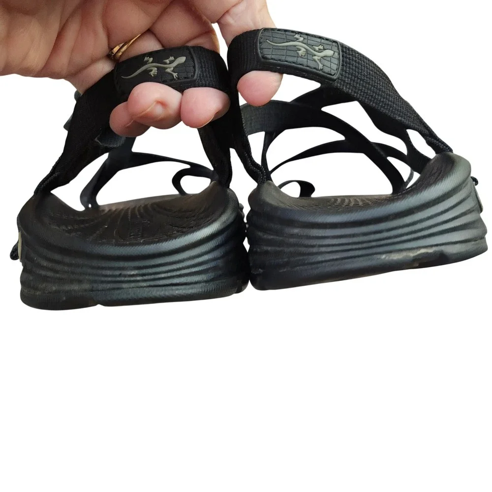 Chaco Z/Cloud 2 Mens Black Athletic Sandals Toe Loop Strappy Hiking Shoes Sz 10